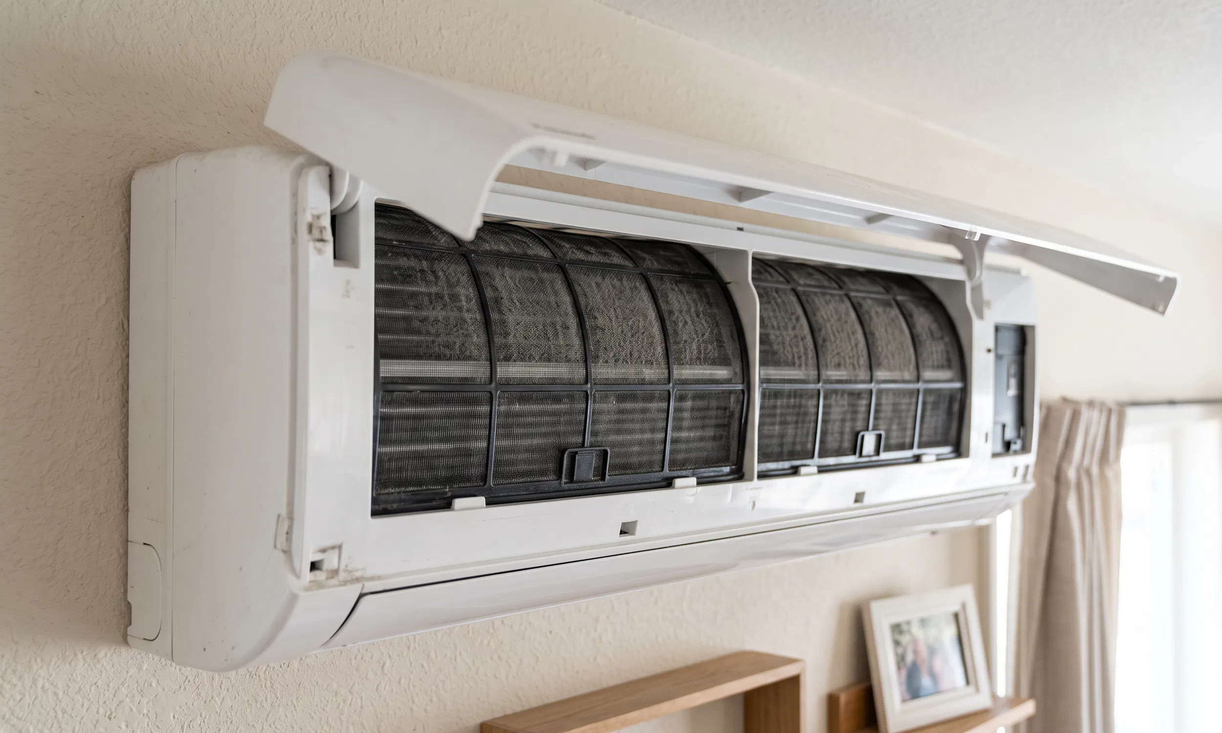Vervuild airco-filter vóór reiniging